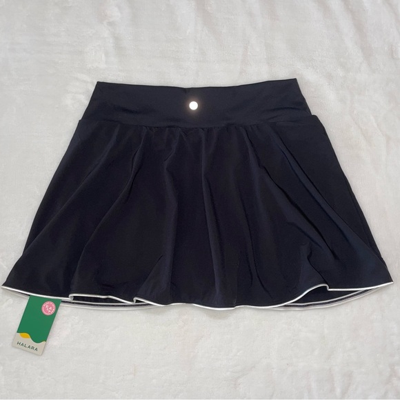 BNWT HALARA Large Black Skort with White Piping Shorts Skirt Golf Tennis Cute - Picture 3 of 7